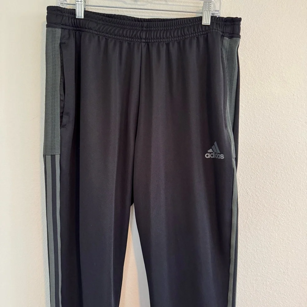 Adidas Men's Black and Gray Joggers Size XL